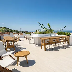  Otel Palm Residences